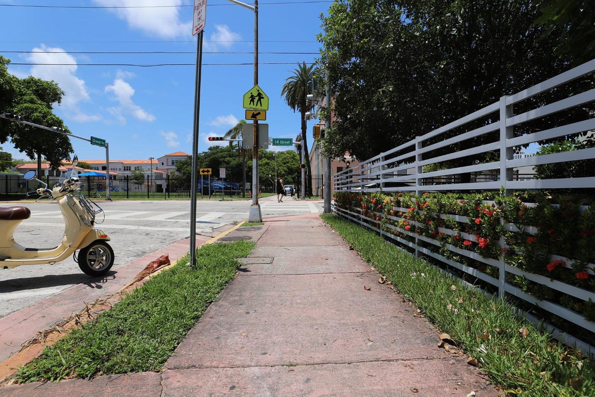 South Beach Steps To Ocean Drive Free Parking & Pet Friendly Маямі-Біч Екстер'єр фото